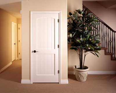 木塑室内门和指接实木门分别有哪些优缺点？
