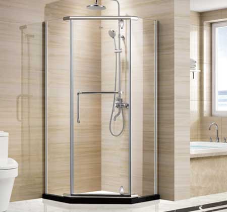 听专家介绍说选择淋浴房关键看玻璃材质