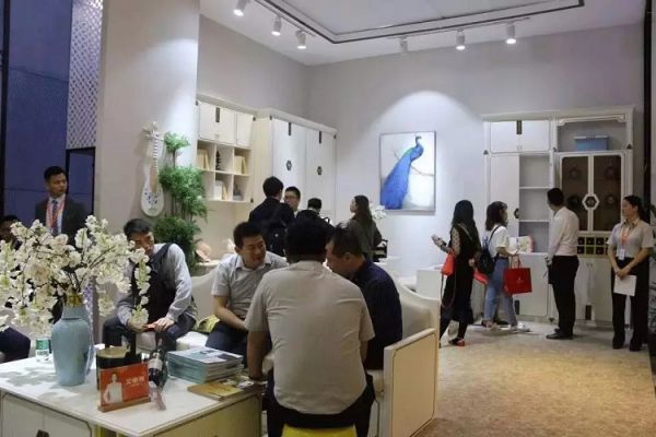 品牌大事|晾妈智能晾衣架亮相家具展，黑科技燃动广州