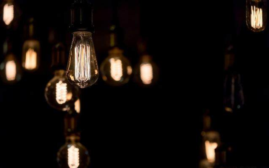 想要闷声发财,实际上灯饰照明行业正在悄然变化 想要闷声发财,实际上灯饰照明行业正在悄然变化