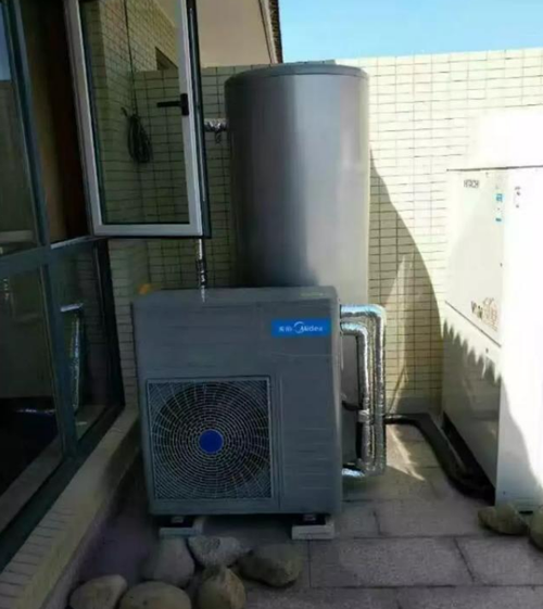 美的变频空气能热水器是搬运工，强加热和智能温控性能优异
