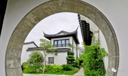 山水为丹青，门窗为镜头！三宅门窗为中式建筑添彩… 