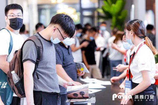 人气爆棚超震撼!!派雅门窗携“至臻新品”惊艳建博会！ 