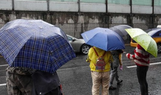 夏季多雨时分，关于智能锁防水的那些问题