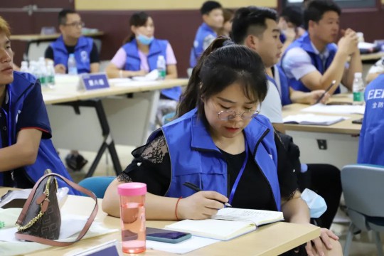 亿合门窗从“新”出发，成功举办新一届新商训练营