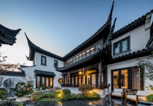方寸之间，尽显风华！三宅门窗自成诗画意境